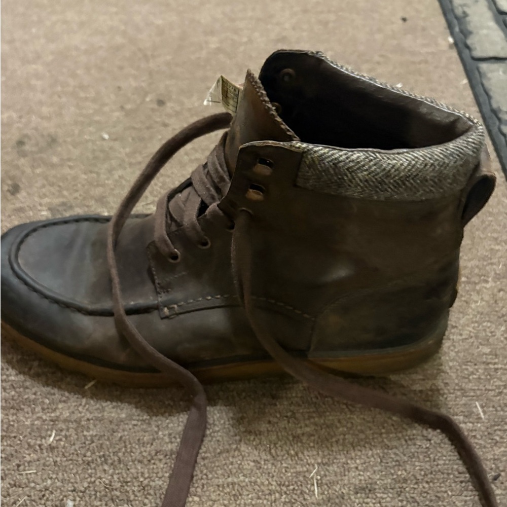 UGG Men's Dark Brown Leather Boots